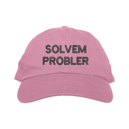 Pink cap with 'SOLVEM PROBLER' text on a white background
